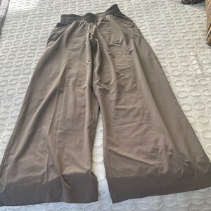 lululemon athletica Wide Leg Pants in Brown